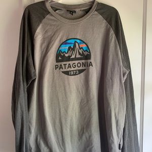 Men’s Patagonia gently worn crew neck